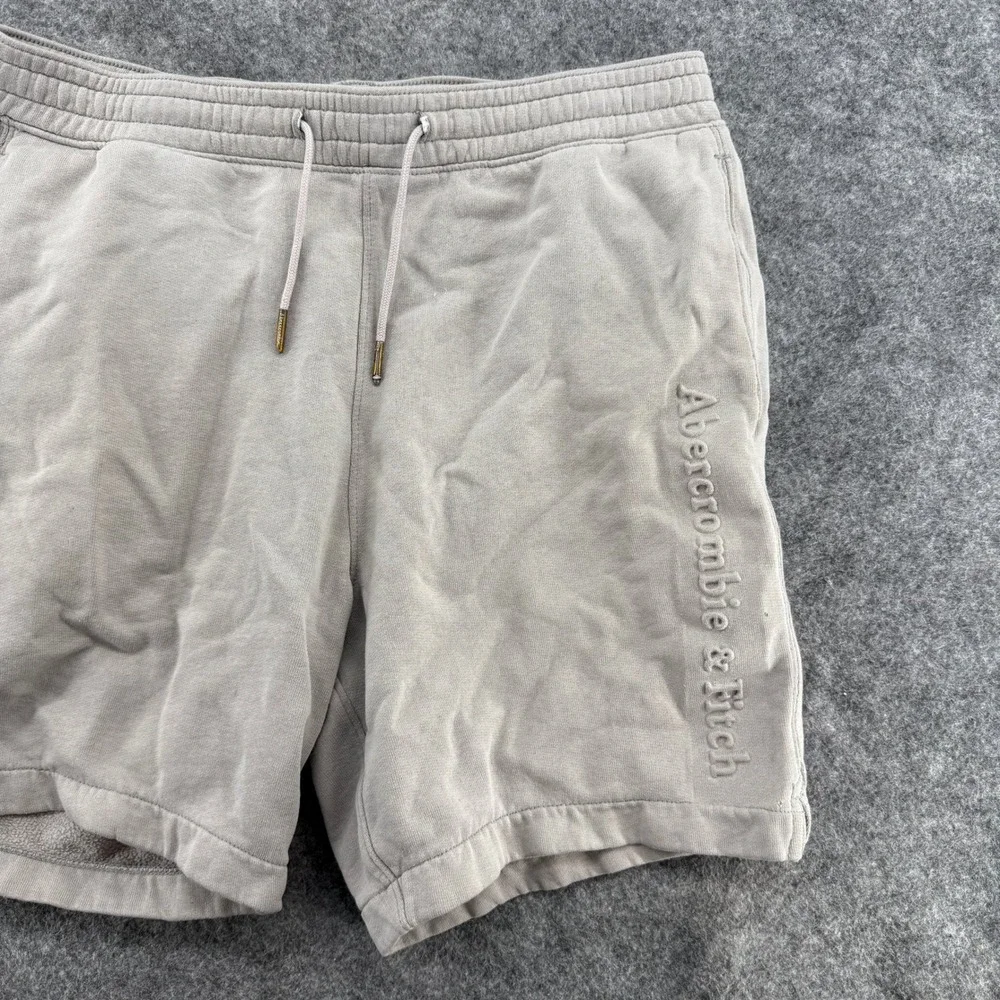 Abercrombie & Fitch Sweat Shorts Mens S Tan Embossed Logo Fleece Drawstring - Picture 2 of 16